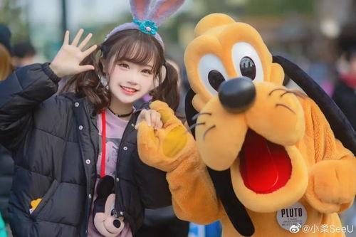 吃瓜女孩迪士尼视频,揭秘幕后花絮与甜蜜瞬间
