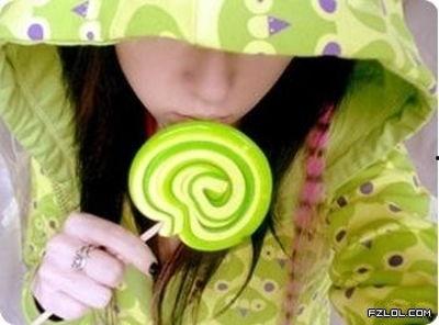 小呆瓜吃棒棒糖视频,棒棒糖大作战