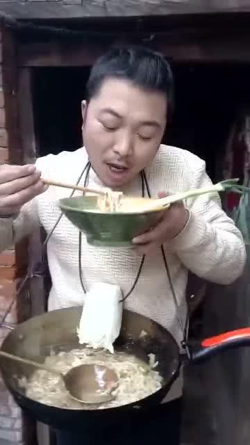 搬好凳子吃瓜视频,揭秘“吃瓜”视频背后的趣味与热议