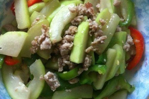 瓠瓜怎么拌着吃啊视频教程,视频教程教你轻松拌出美味佳肴