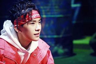 易烊千玺震惊吃瓜事件视频