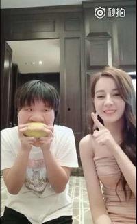 搞笑视频吃瓜姐,笑料百出，欢乐无限