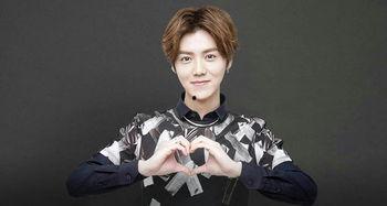 鹿晗吃瓜吴磊视频播放全集,吃瓜视频全集大放送！