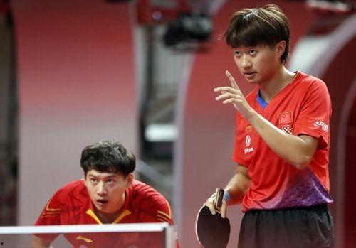 赵子豪打球吃瓜视频播放,吃瓜视频引网友热议